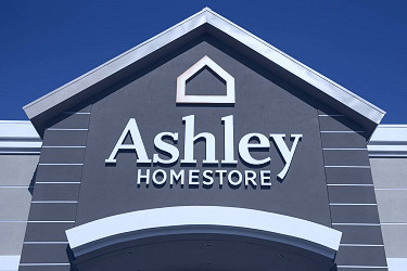 Ashley HomeStore plans OK'd by Clark County Planning Commission | Las Vegas  Review-Journal